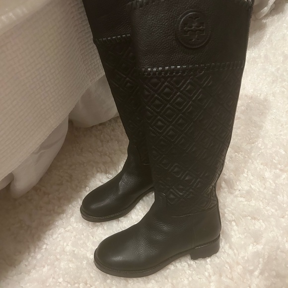 Tory Burch black quilted leather Miller riding boots, size 5.  Worn twice. - Picture 16 of 16
